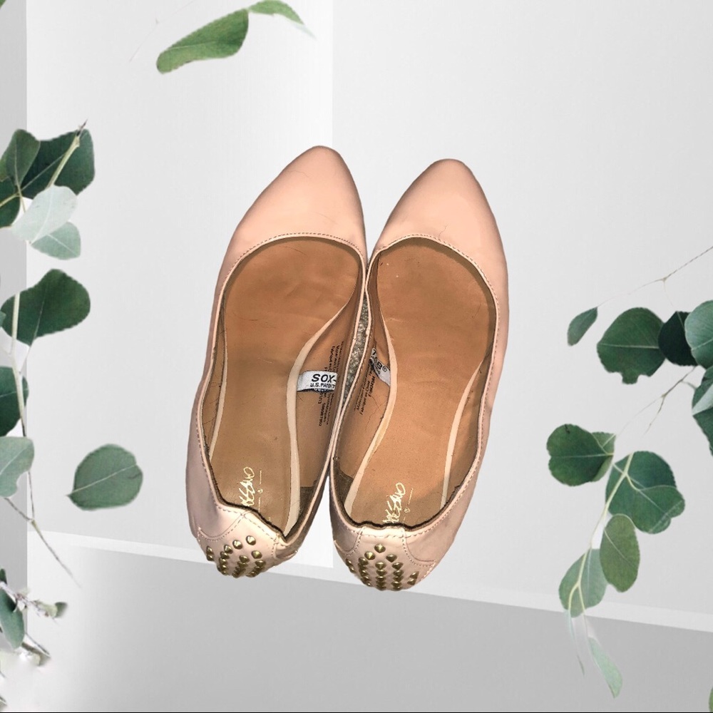 Patent nude flats
